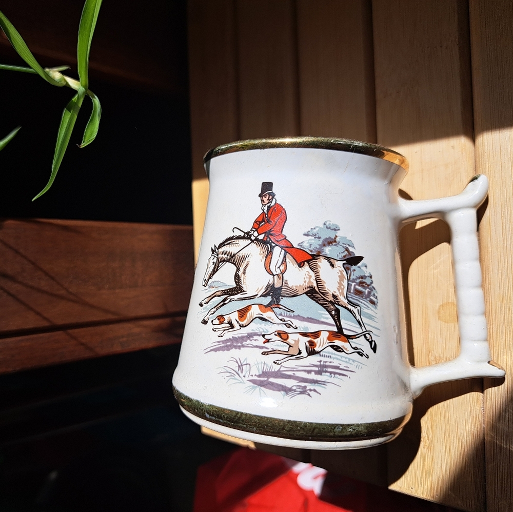 Prince William Warranted 22 Carat Gold Mug - Fox Hunt. Made In England